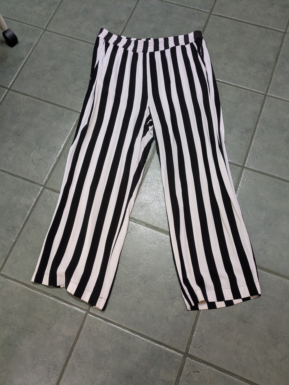 Divided Black & White Vertical Stripe Wide-Leg Pants